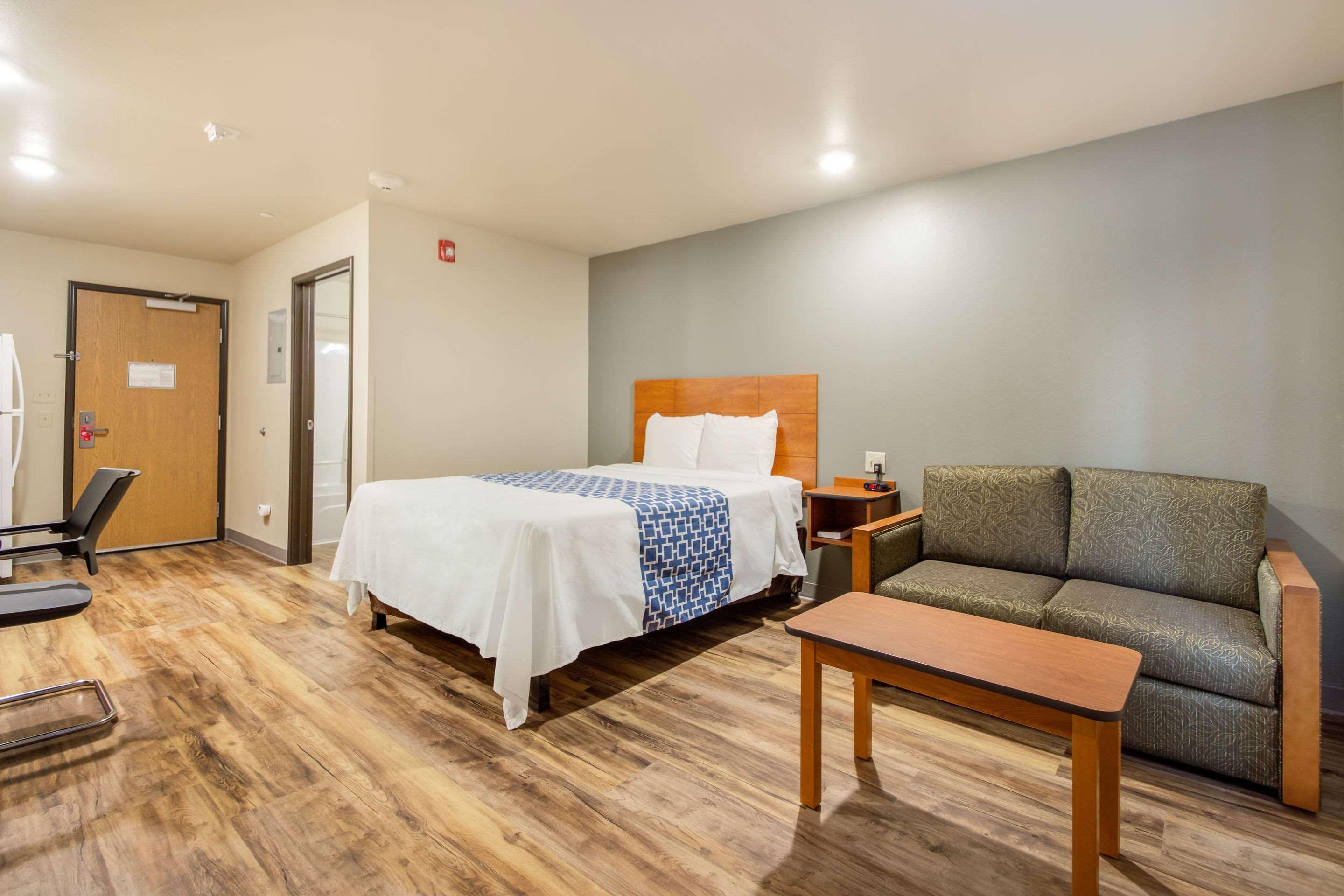 Econo Lodge Burlington Exterior photo