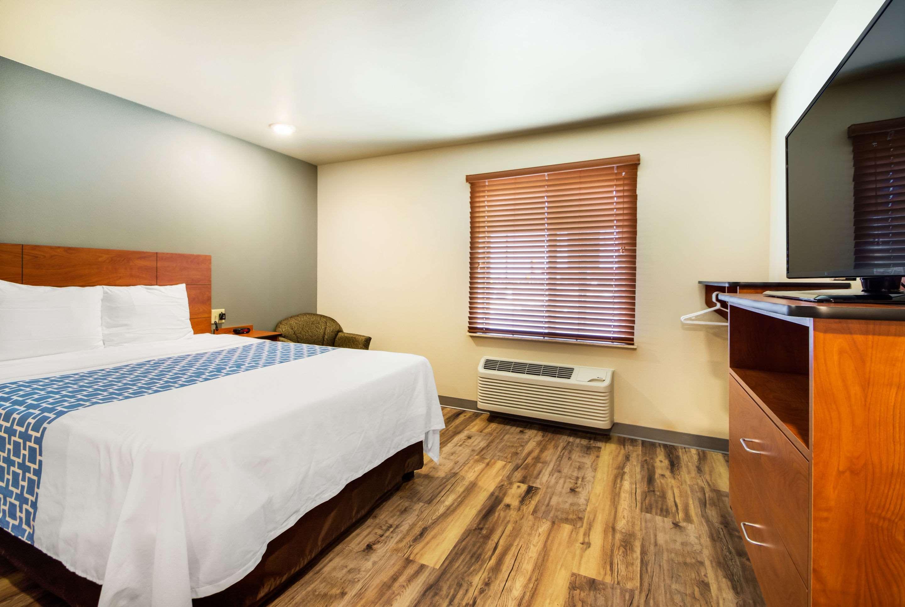 Econo Lodge Burlington Exterior photo