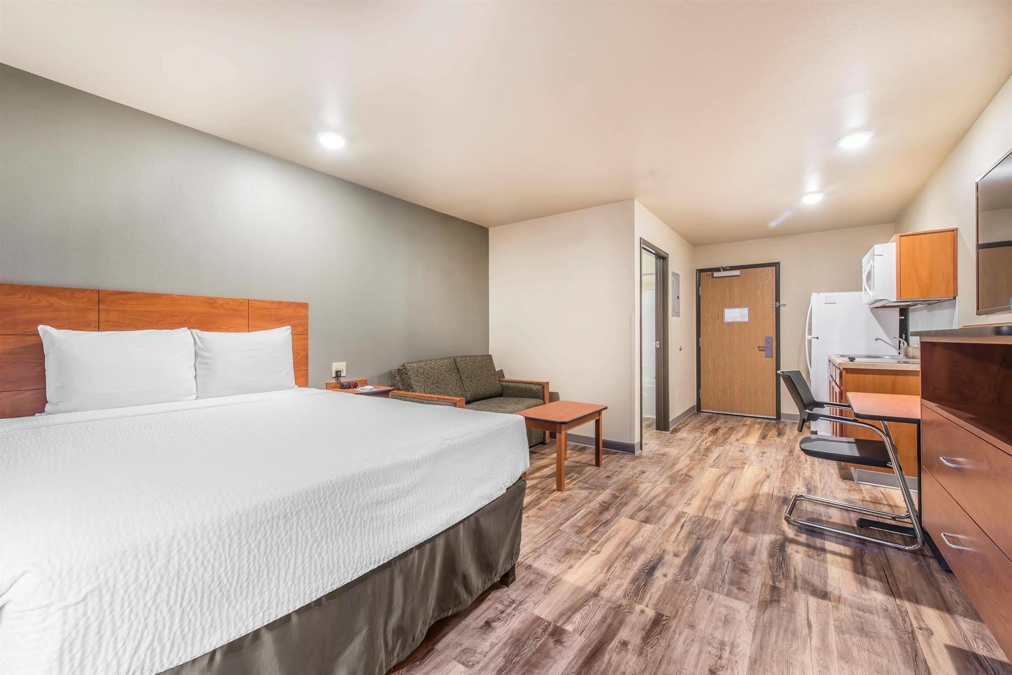 Econo Lodge Burlington Exterior photo